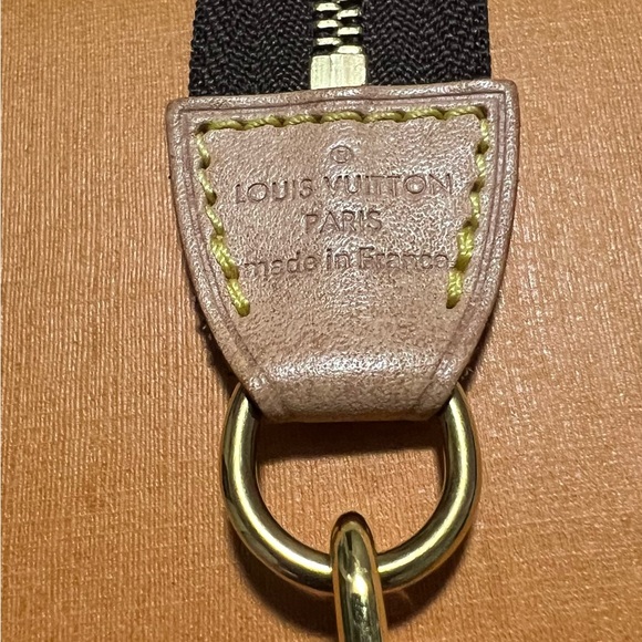 LOUIS VUITTON POCHETTE ACCESSORIES in very great condition. Original LV - Picture 11 of 11